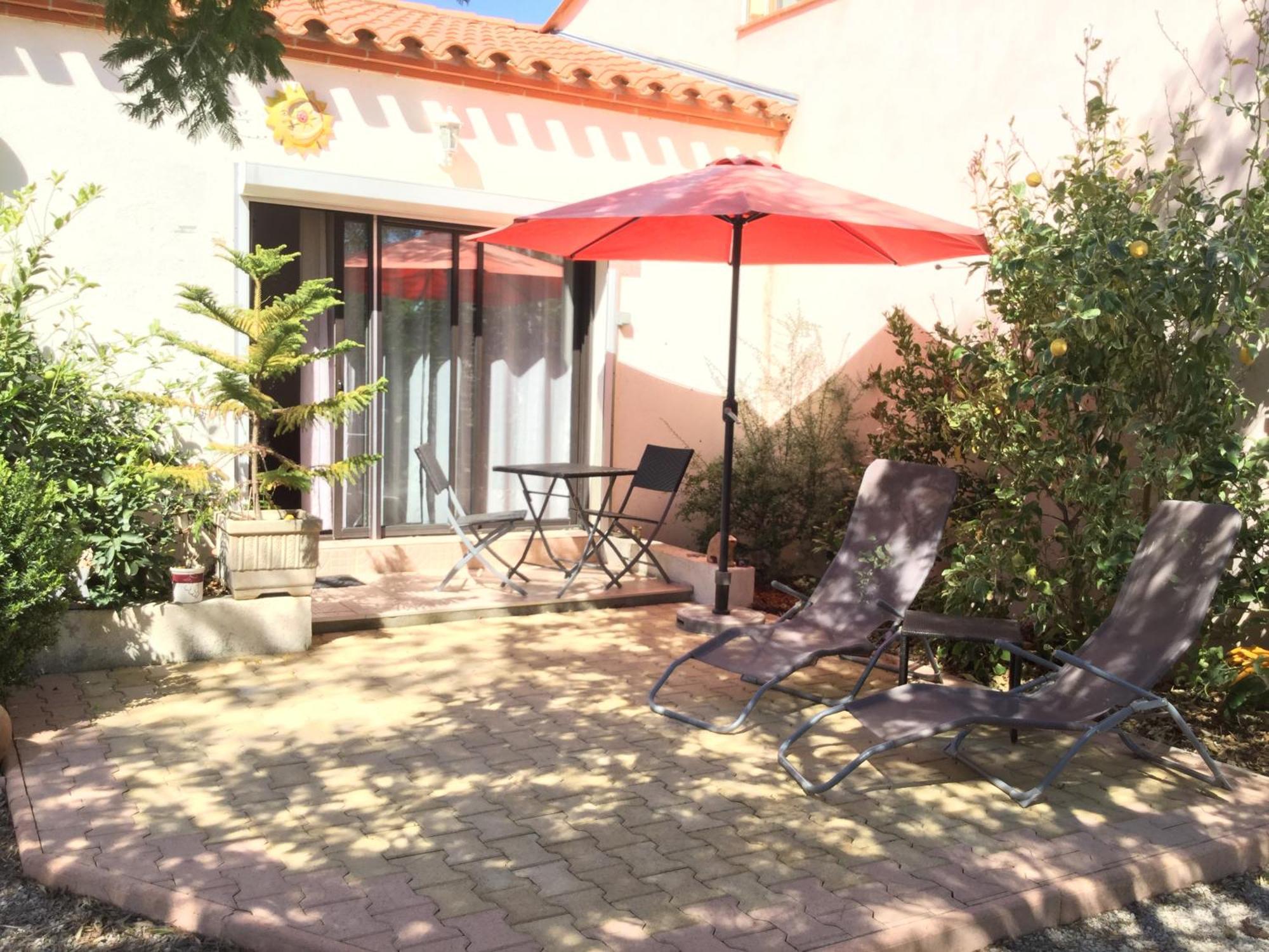 Mas Soleil Et Vignes Bed & Breakfast Saint-Hippolyte  Exterior photo